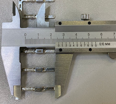 Контакт 962883-1 AMP