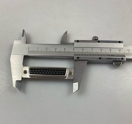 Разъем D-Sub 25 pin L77SDB25S Amphenol (розетка)